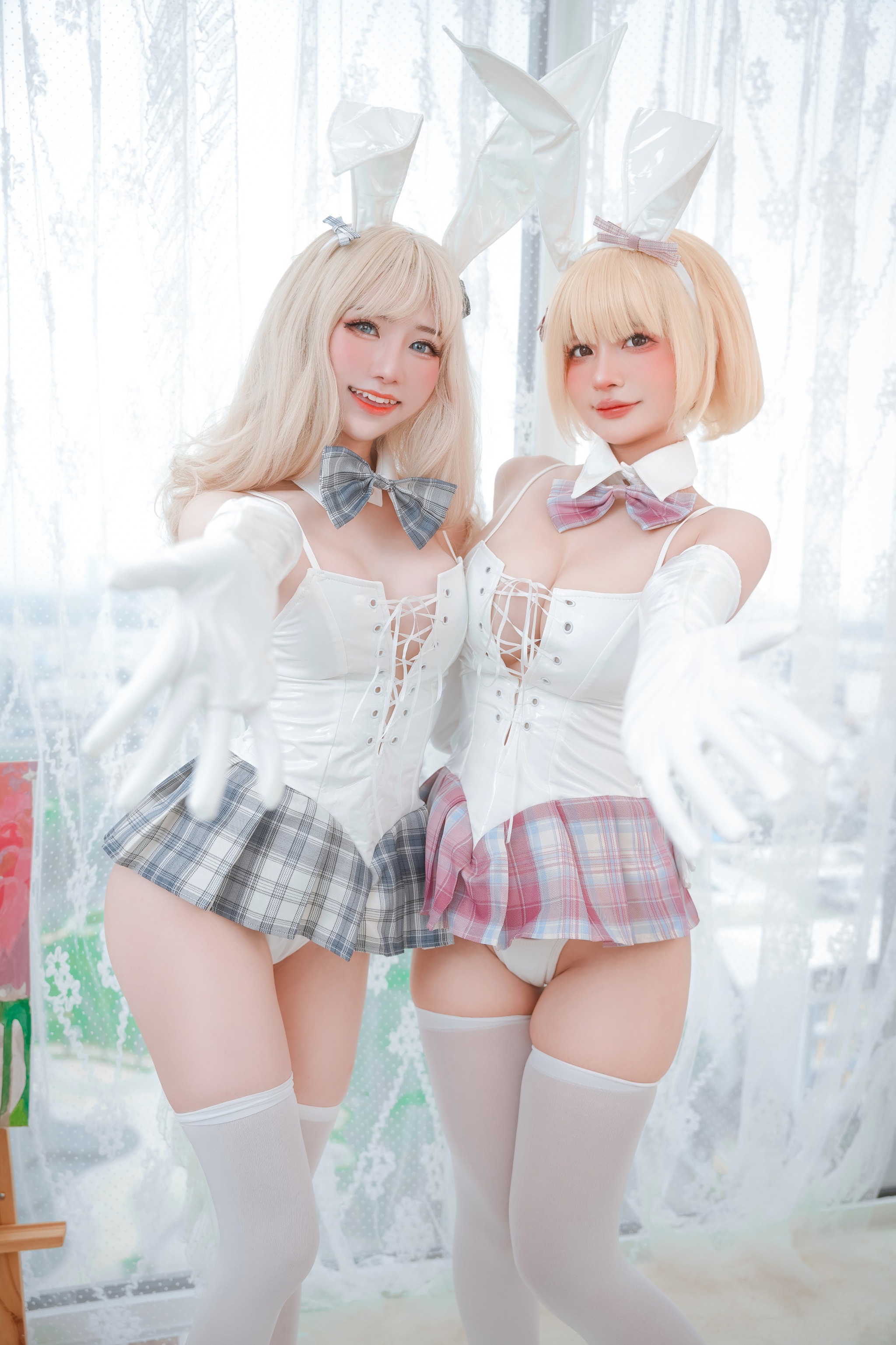 Azami - NO.103  Sally Dorasnow - White Bunny Girl[15P]-XikXak